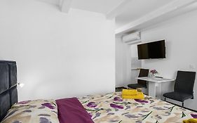 Apartments Stars